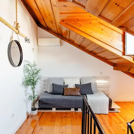 Baixa Heritage By Cathedral & Tram 28 By Nestatlisbon Apartment