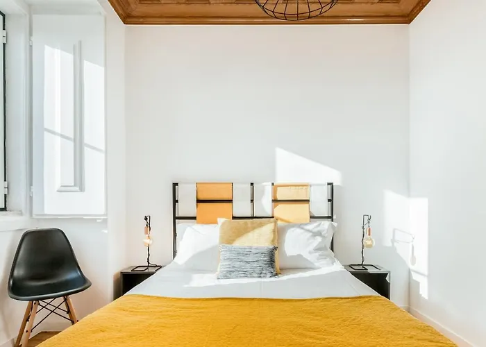 Daire Baixa Heritage Apartments By Cathedral & Tram 28 Lisboa