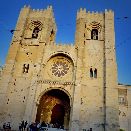 Rustic View In Baixa By River Tagus Lissabon