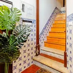Appartamento Baixa Heritage By Cathedral & Tram 28 By Nestatlisbon *
