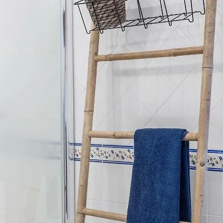 Rustic View In Baixa By River Tagus Lissabon