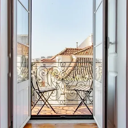Apartamento Baixa Heritage By Cathedral & Tram 28 By Nestatlisbon
