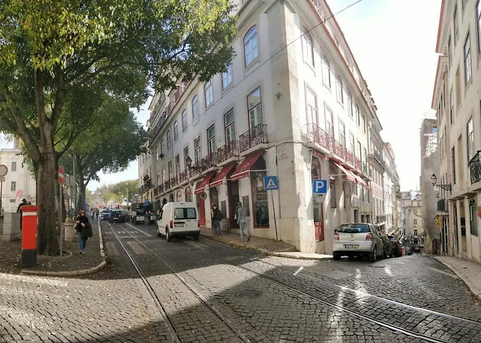 Apartment Baixa Heritage Apartments By Cathedral & Tram 28 *