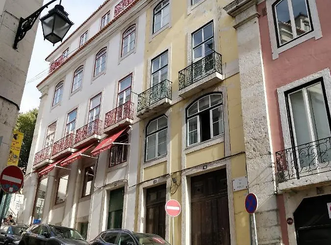 Baixa Heritage Apartments By Cathedral & Tram 28 By Nestatlisbon *