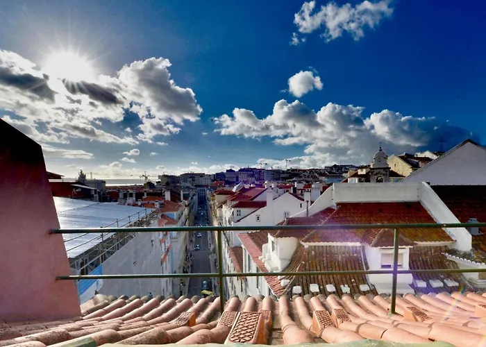 Baixa Heritage Apartments By Cathedral & Tram 28 * Lisbon